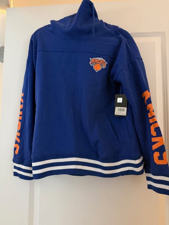 Other - NEW YORK KNICKS PULLOVER HOODIE - L - Brand New - Unisex